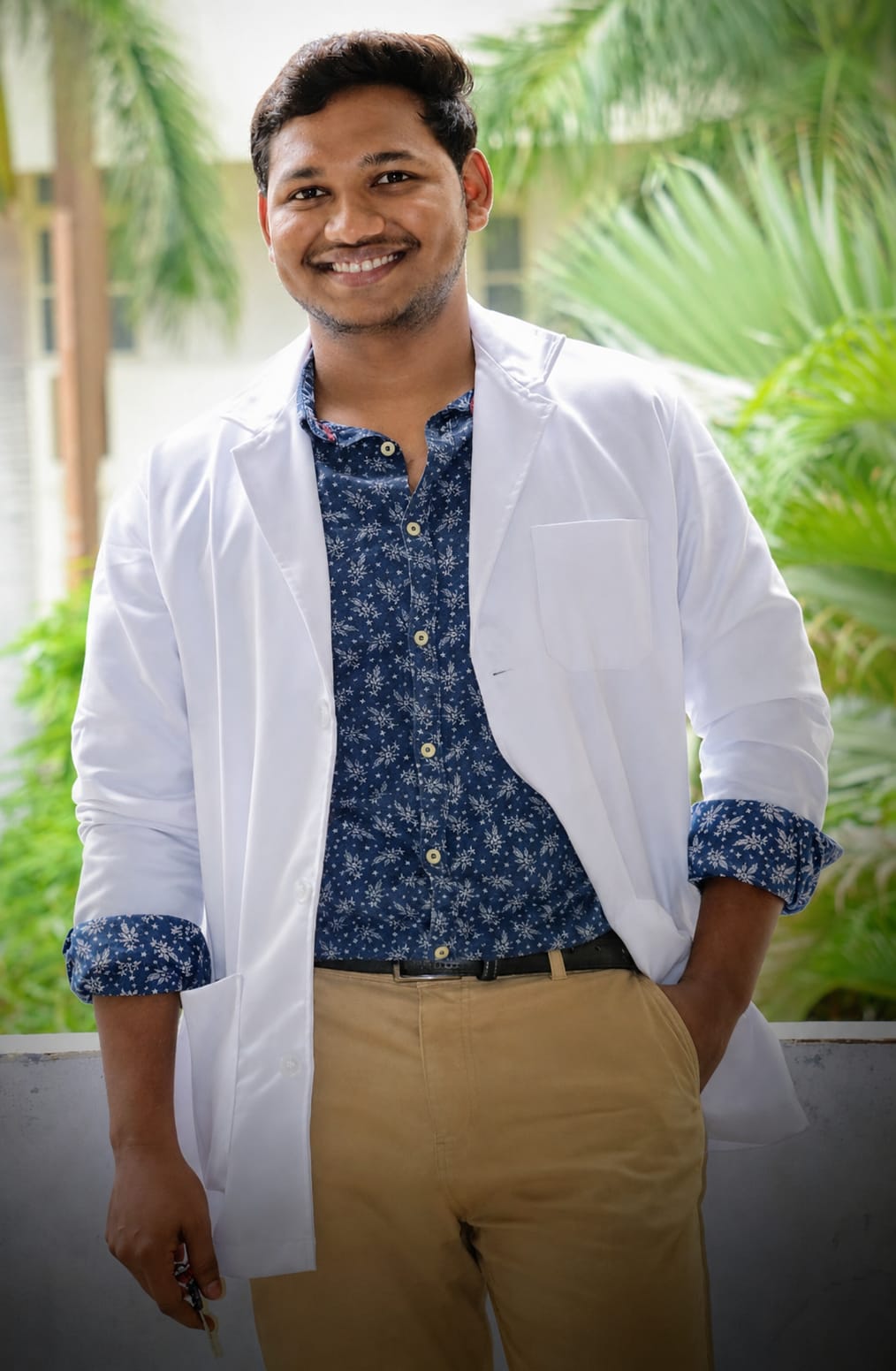 Dr. Shiva MDS Implantologist
